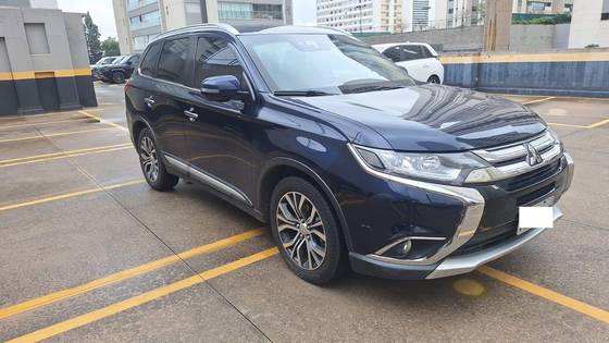 MITSUBISHI OUTLANDER 2.2 4X4 16V DIESEL 4P AUTOMÁTICO MITSUBISHI OUTLANDER 2.2 4X4 16V DIESEL 4P AUTOMÁTICO